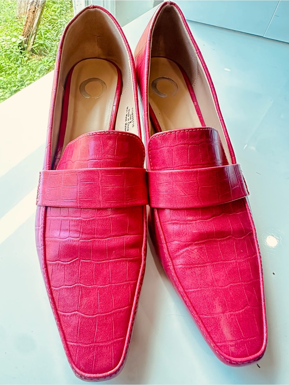 Women's Pink Croc-Embossed Slip-On Loafers